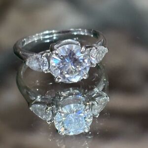 18k diamond ring